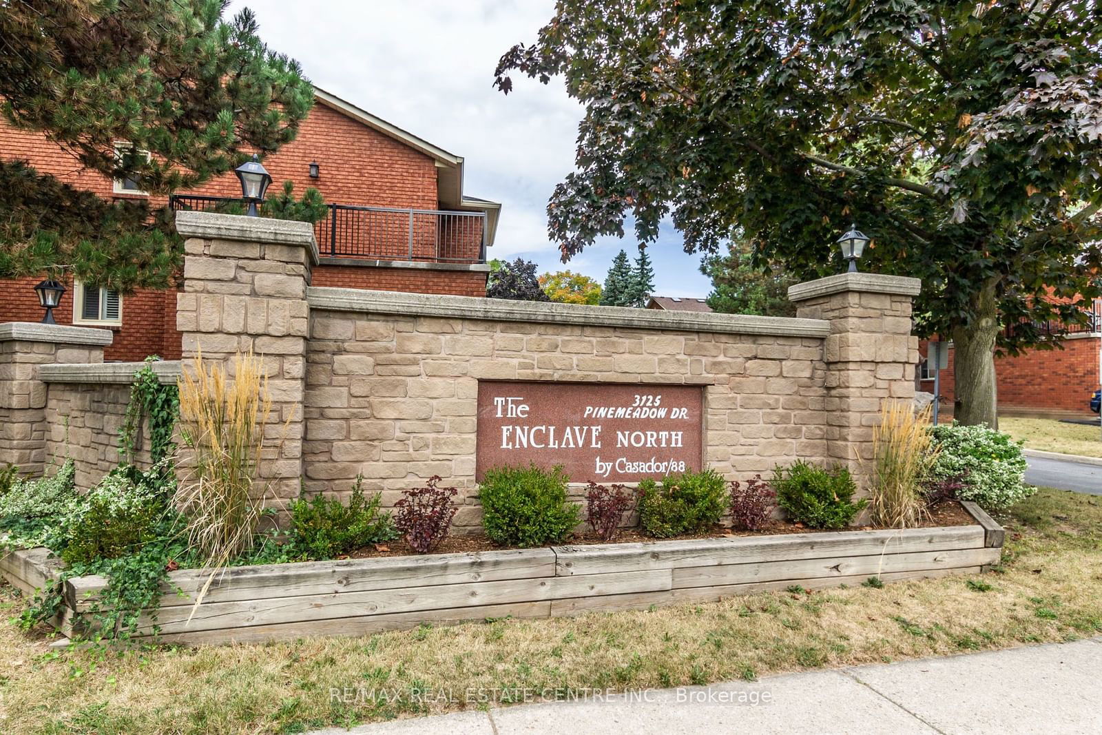 The Enclave North Townhomes, Burlington, Toronto