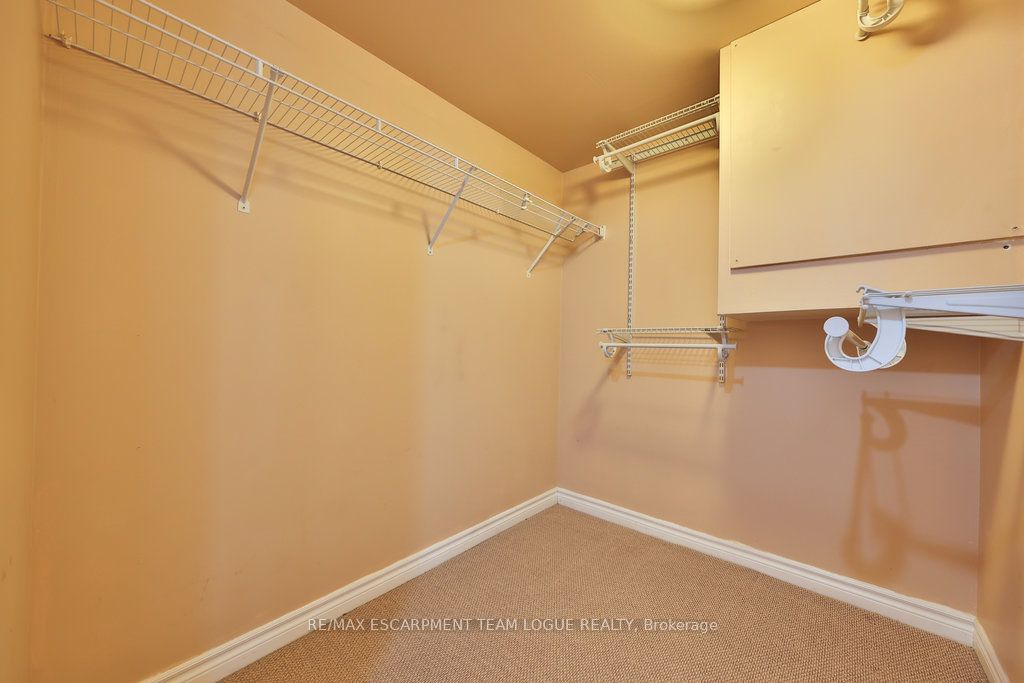 2035 Appleby Line, unit 113 for rent - image #14