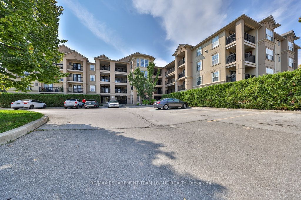 2035 Appleby Line, unit 113 for rent - image #2