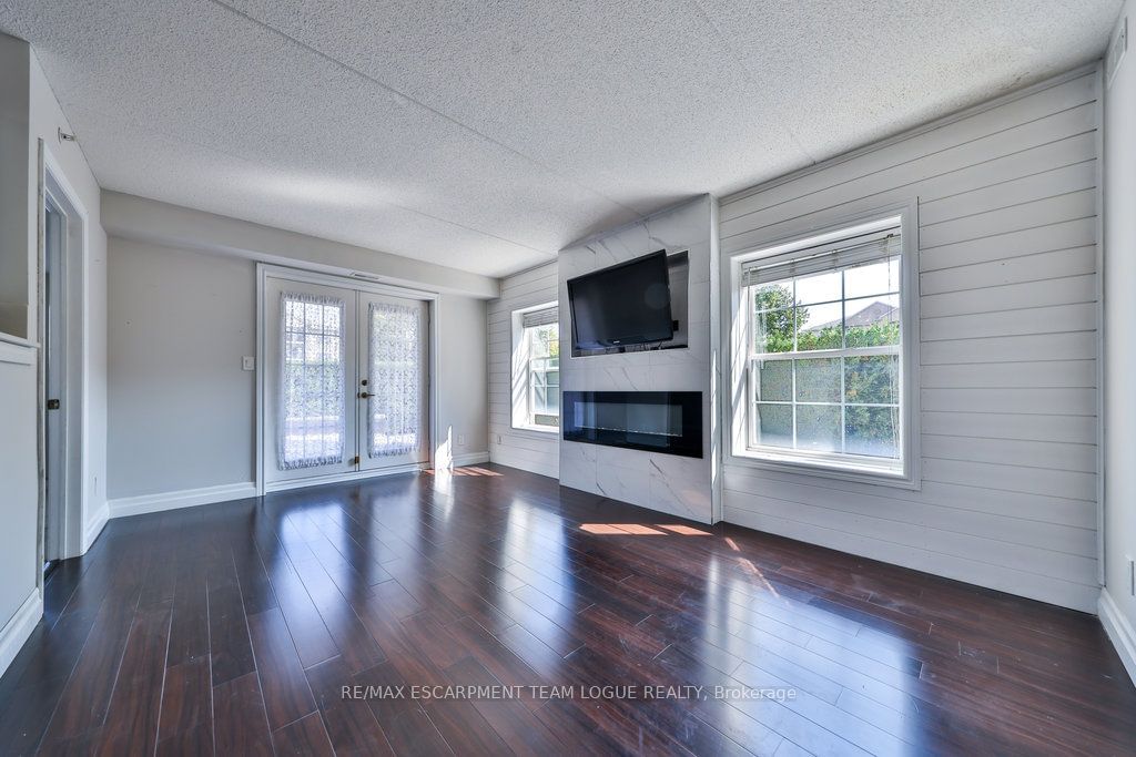 2035 Appleby Line, unit 113 for rent - image #7