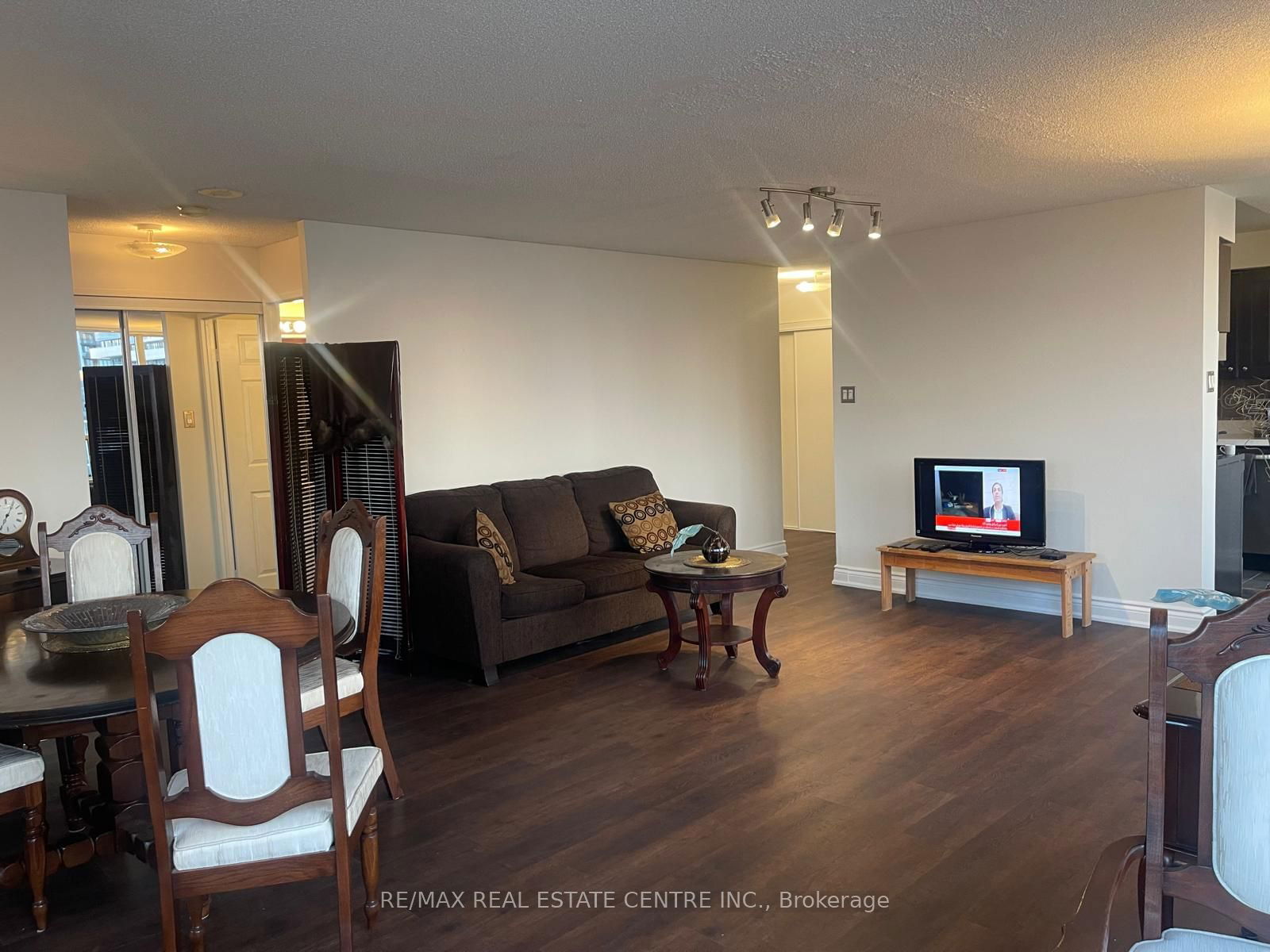 400 Webb Dr, unit 2408 for rent - image #8