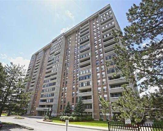 15 Kensington Rd, unit 801 for rent