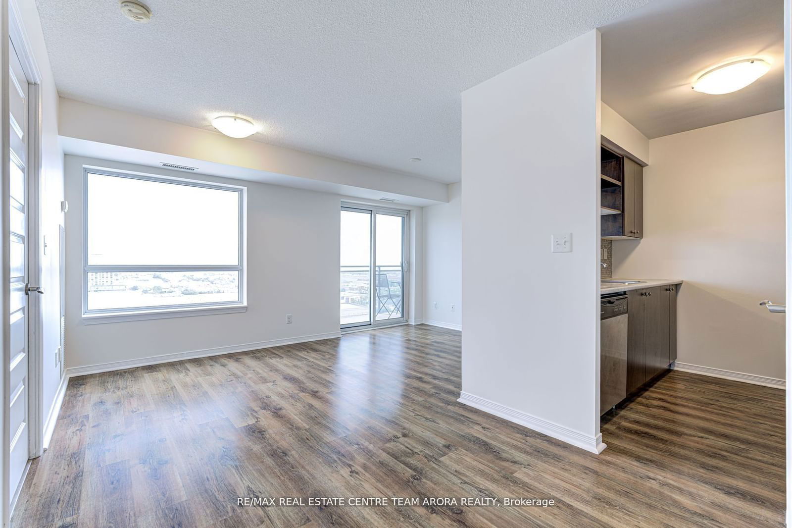 215 Queen St E, unit 1103 for sale