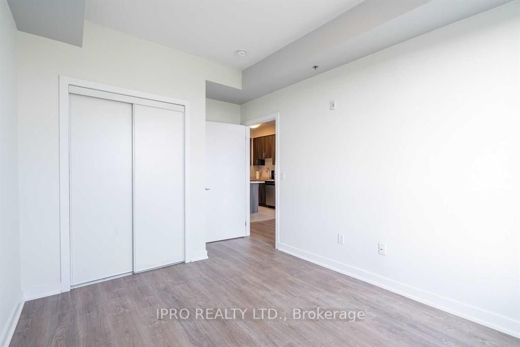 2486 Old Bronte Rd, unit 615 for rent