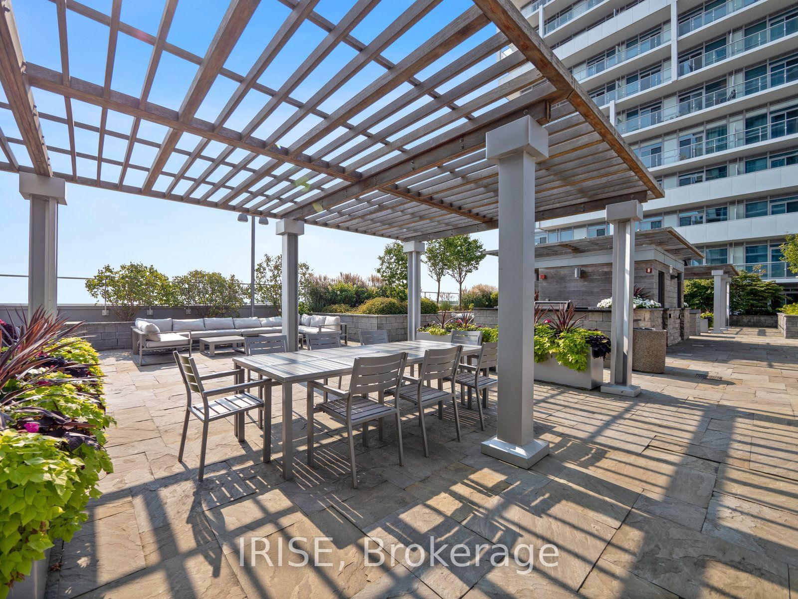 55 Speers Rd, unit 316 for rent - image #30