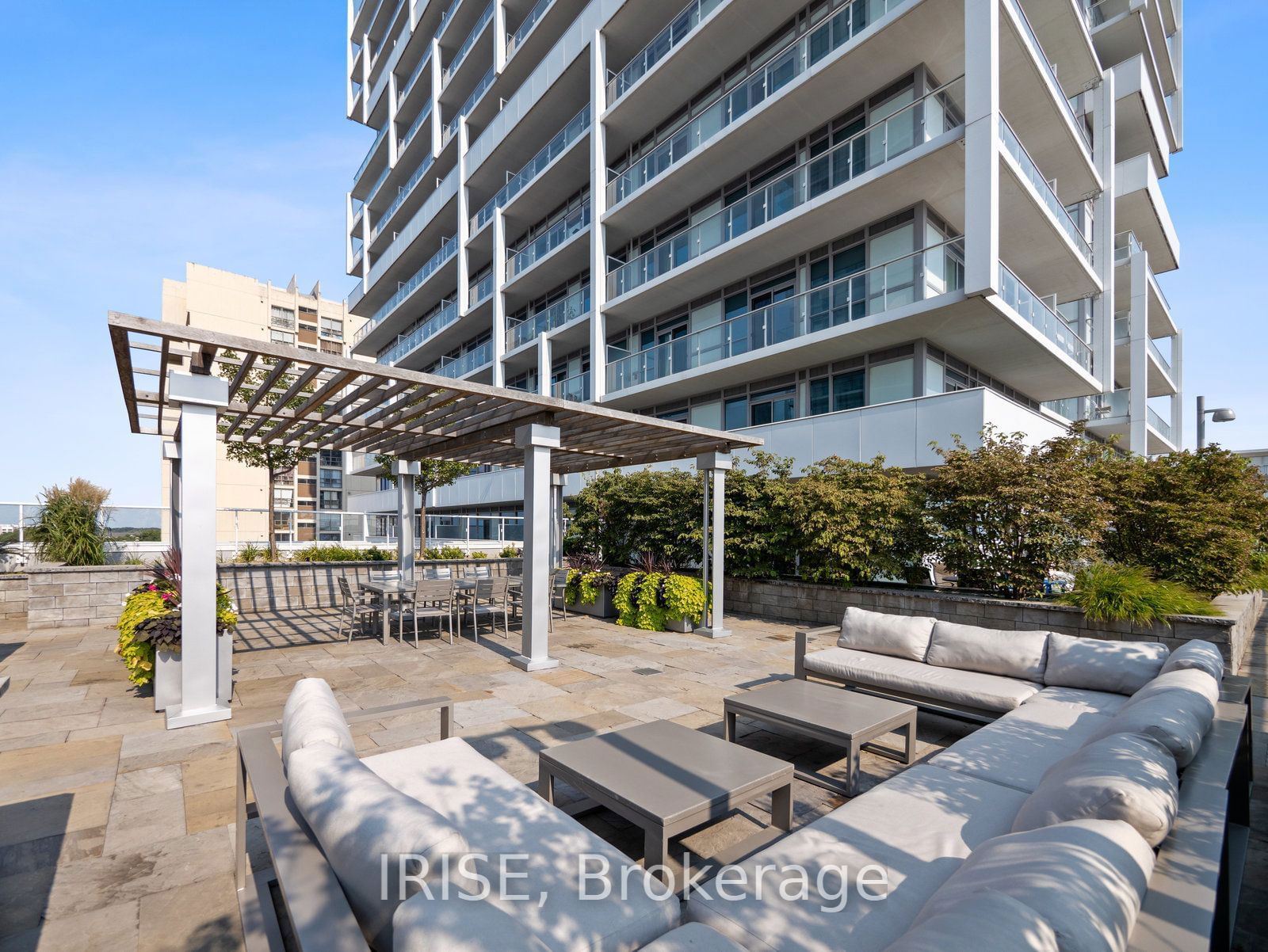 55 Speers Rd, unit 316 for rent - image #32