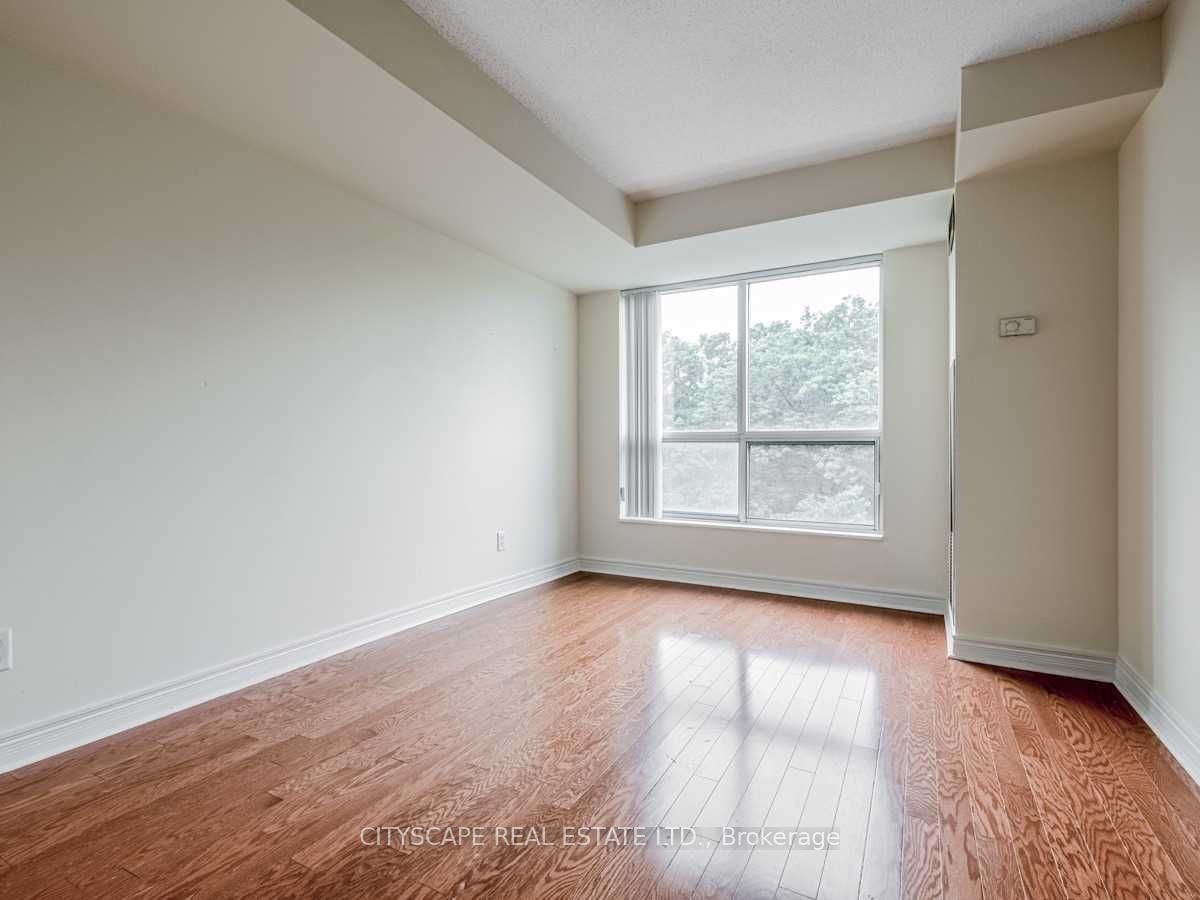 2565 Erin Centre Blvd, unit 602 for sale