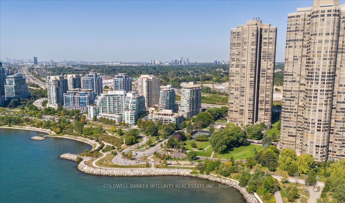 88 Palace Pier Crt, unit 401 for sale