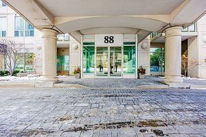 88 Palace Pier Crt, unit 401 for sale