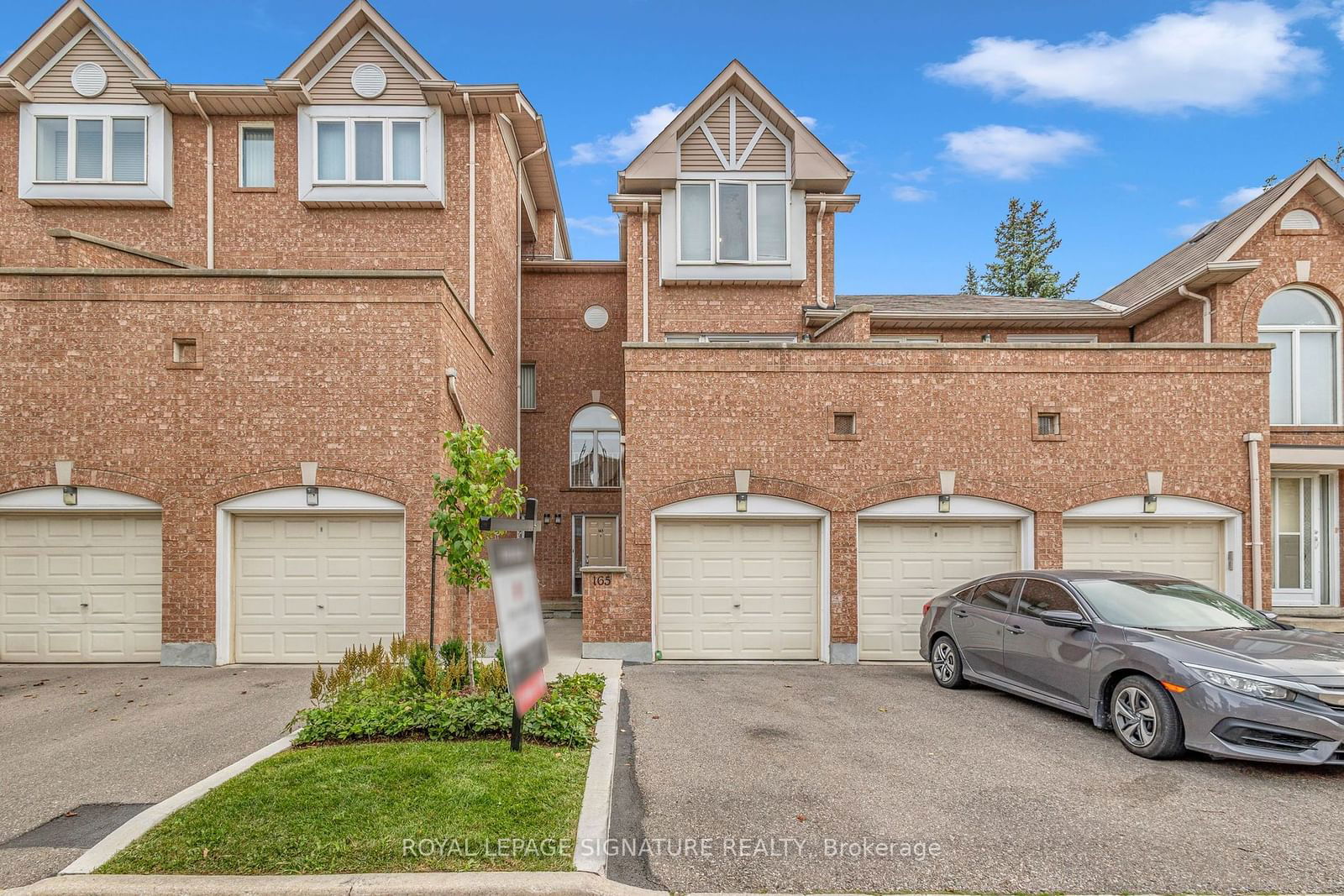 Bristol Road Townhomes, Mississauga, Toronto