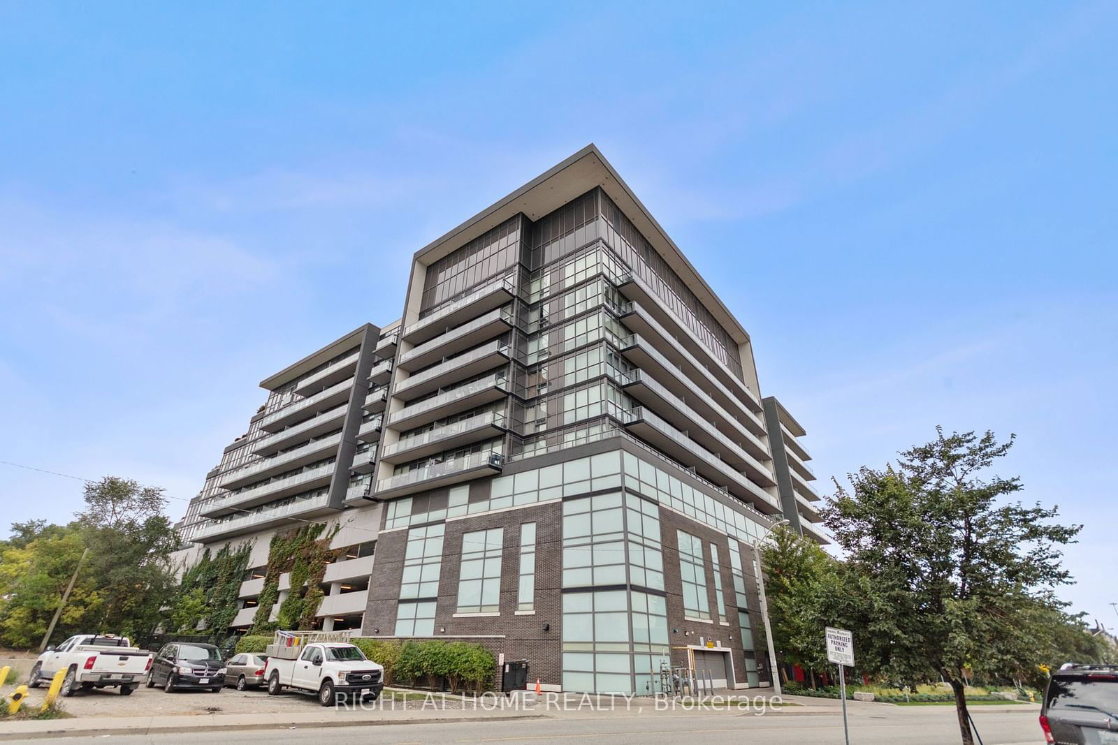 15 James Finlay Way, unit 635 for sale