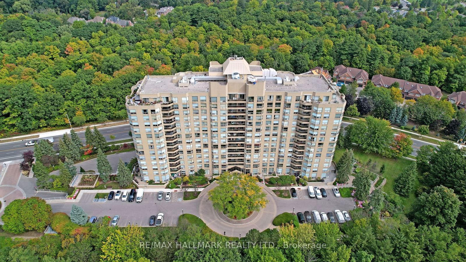 1800 The Collegeway Way, unit 807 for sale