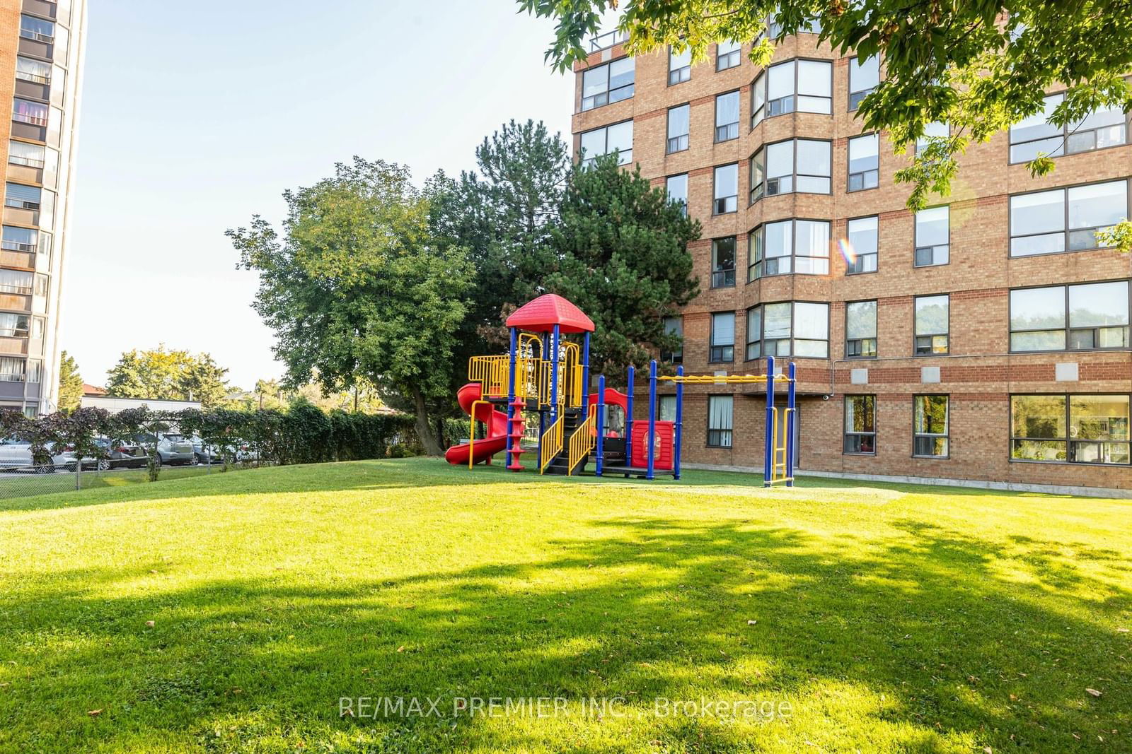 King's Terrace Condos, Etobicoke, Toronto