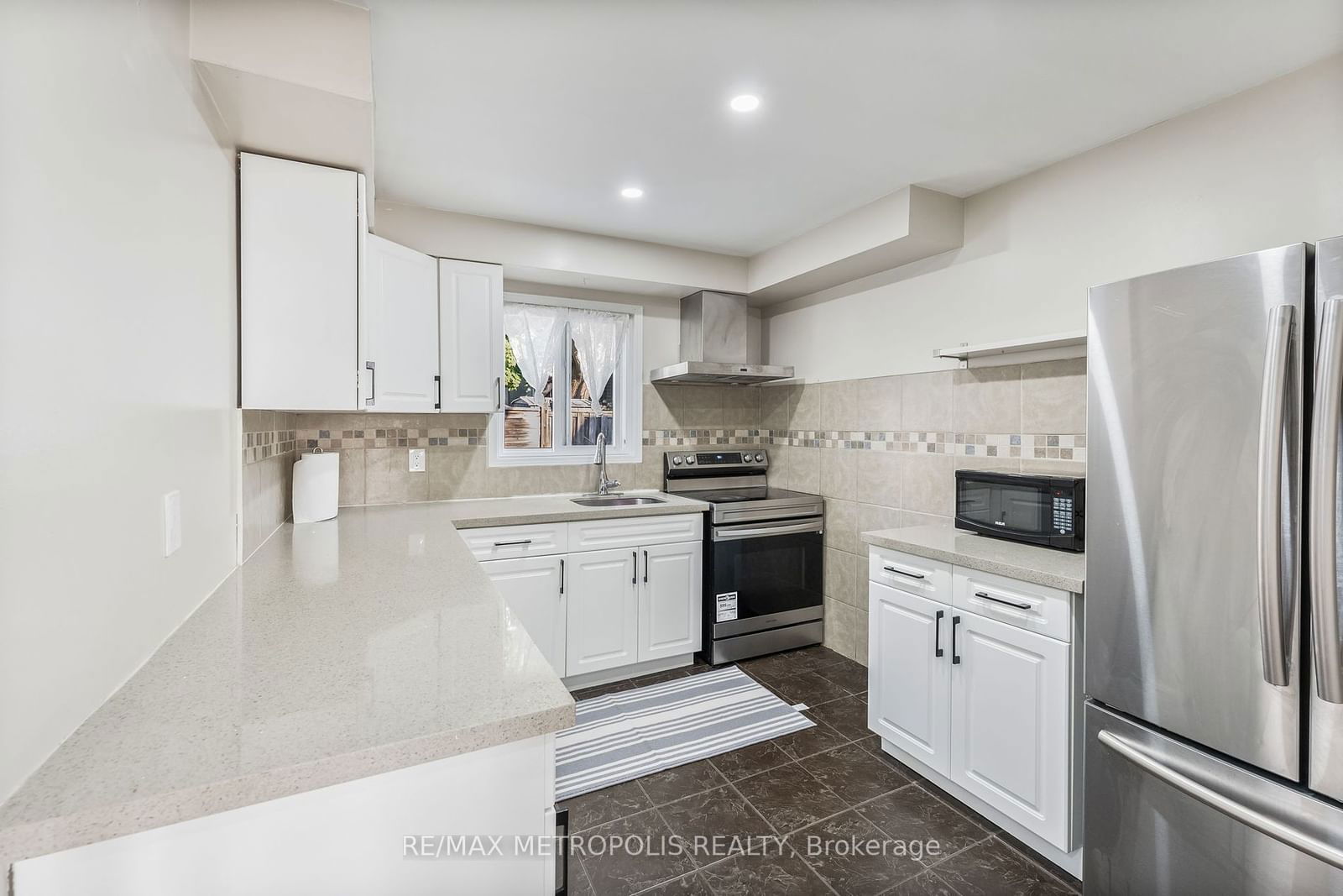 1 Hetherington Place Townhouses, Brampton, Toronto