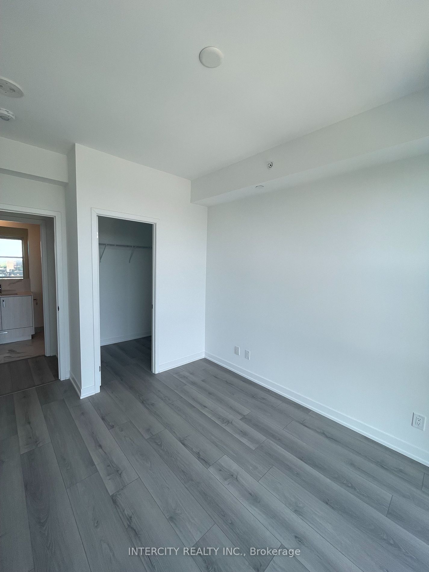 1787 St. Clair Ave W, unit 601 for sale