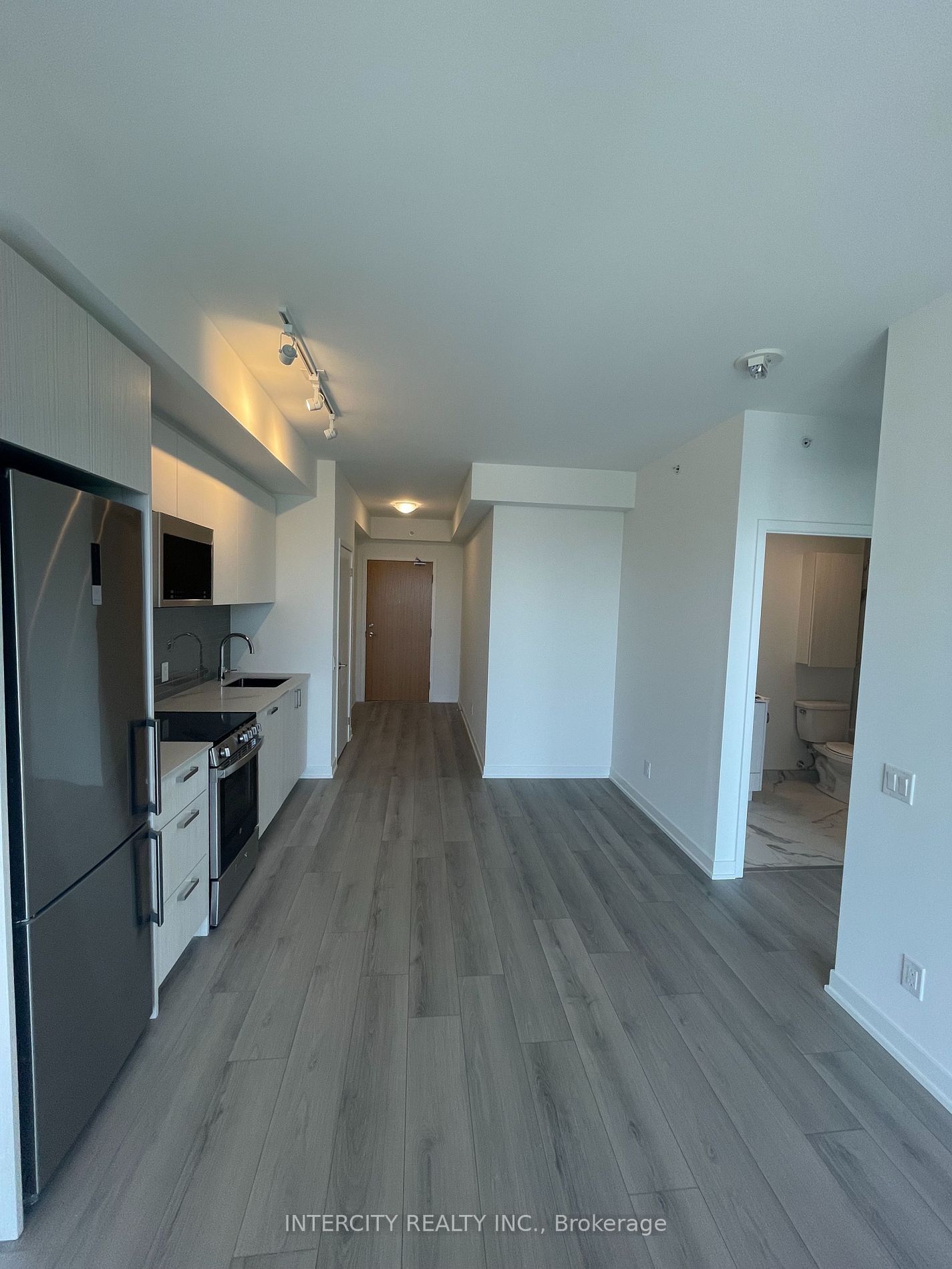 1787 St. Clair Ave W, unit 601 for sale