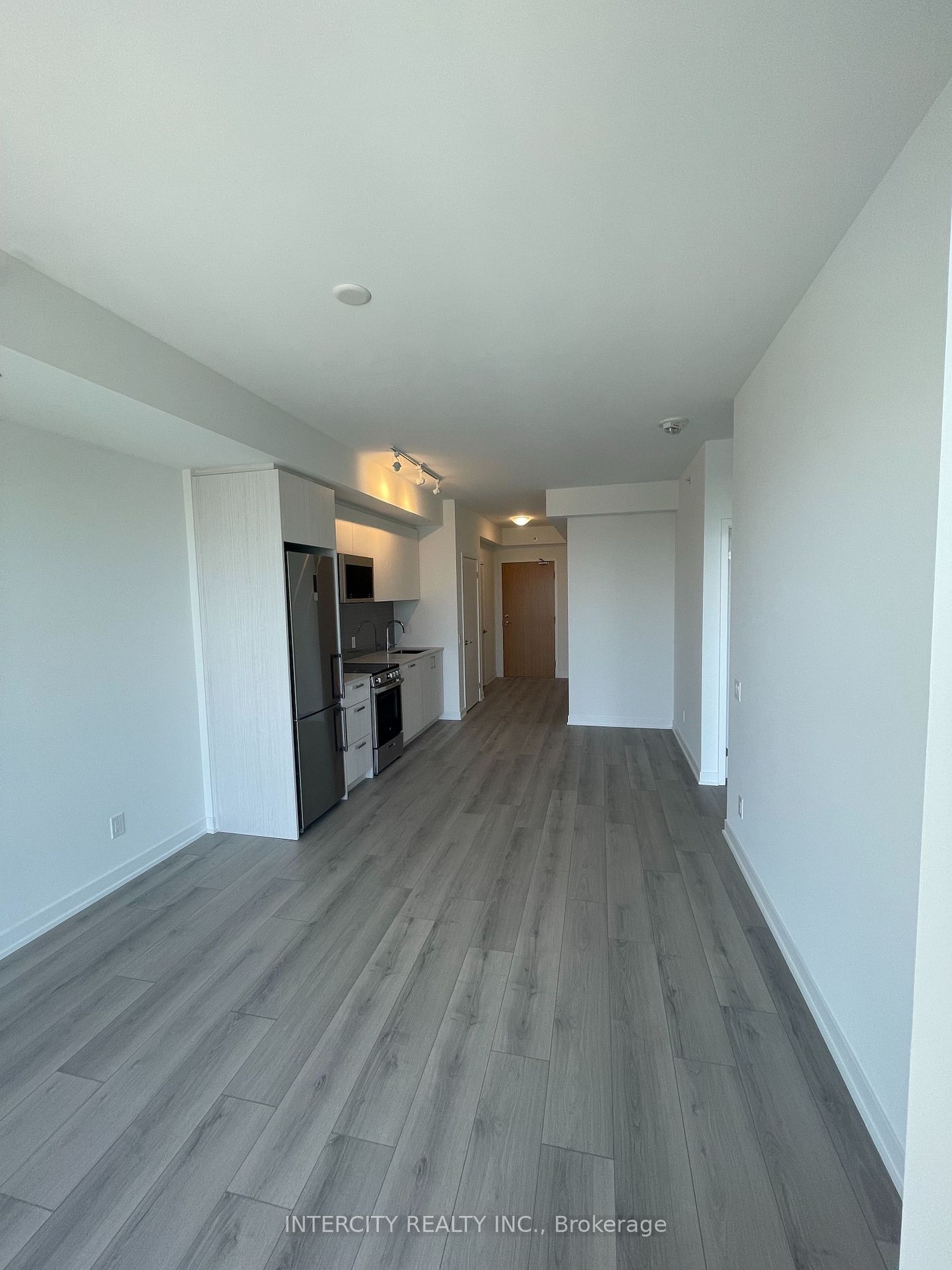 1787 St. Clair Ave W, unit 601 for sale