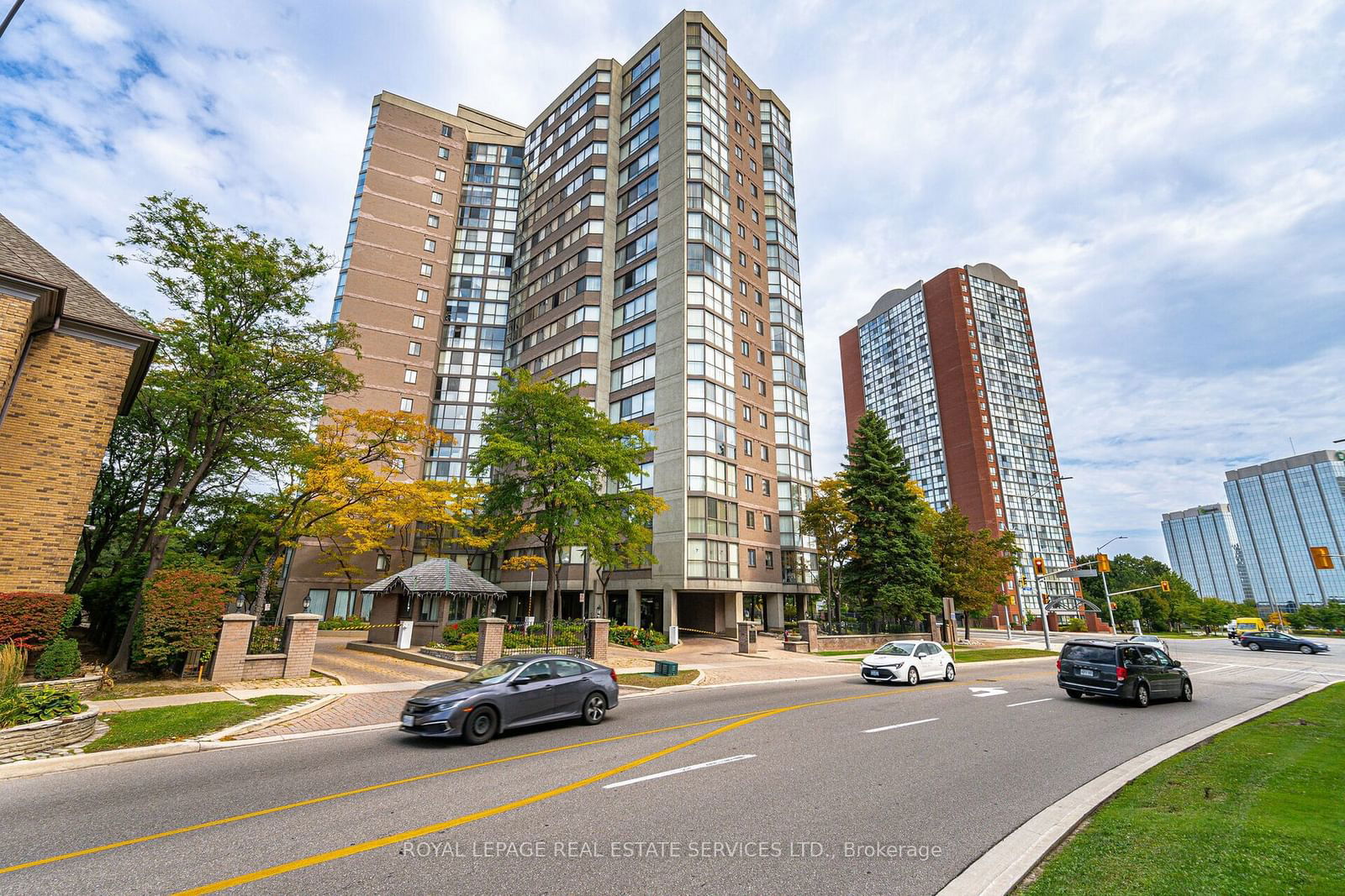 4235 Sherwoodtowne Blvd, unit 1707 for sale