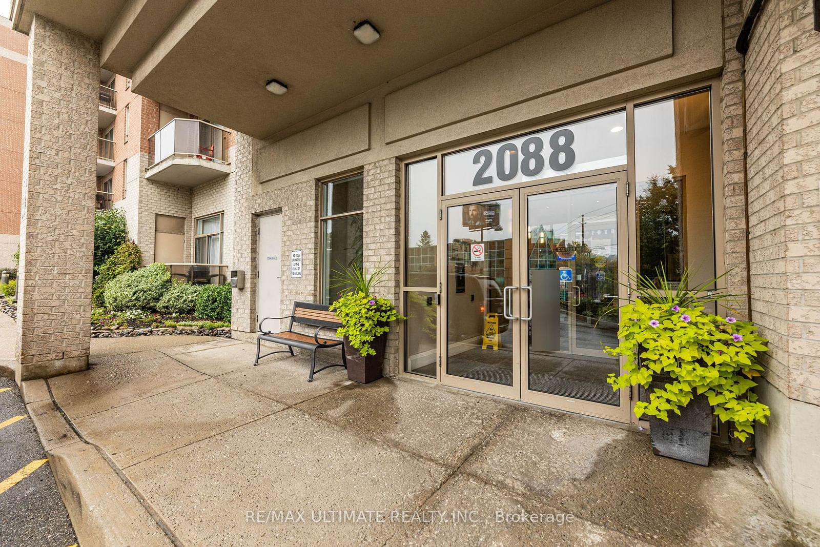 2088 Lawrence Ave W, unit 612 for sale