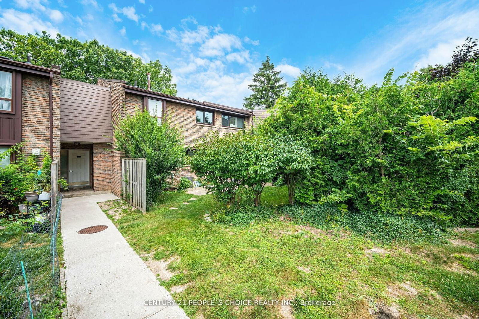 2605 Woodchester Drive Townhomes, Mississauga, Toronto