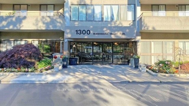 1300 Mississauga Valley Blvd, unit 1206 for rent