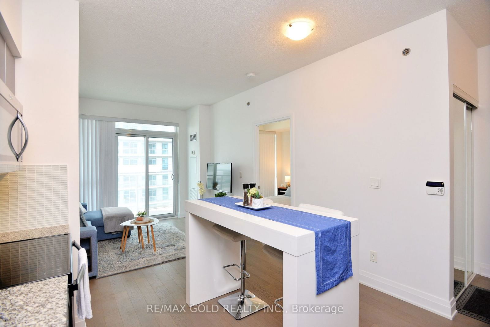 55 Speers Rd, unit 1413 for sale - image #10