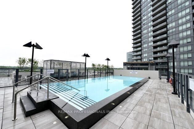 10 Park Lawn Rd, unit 1101 for rent