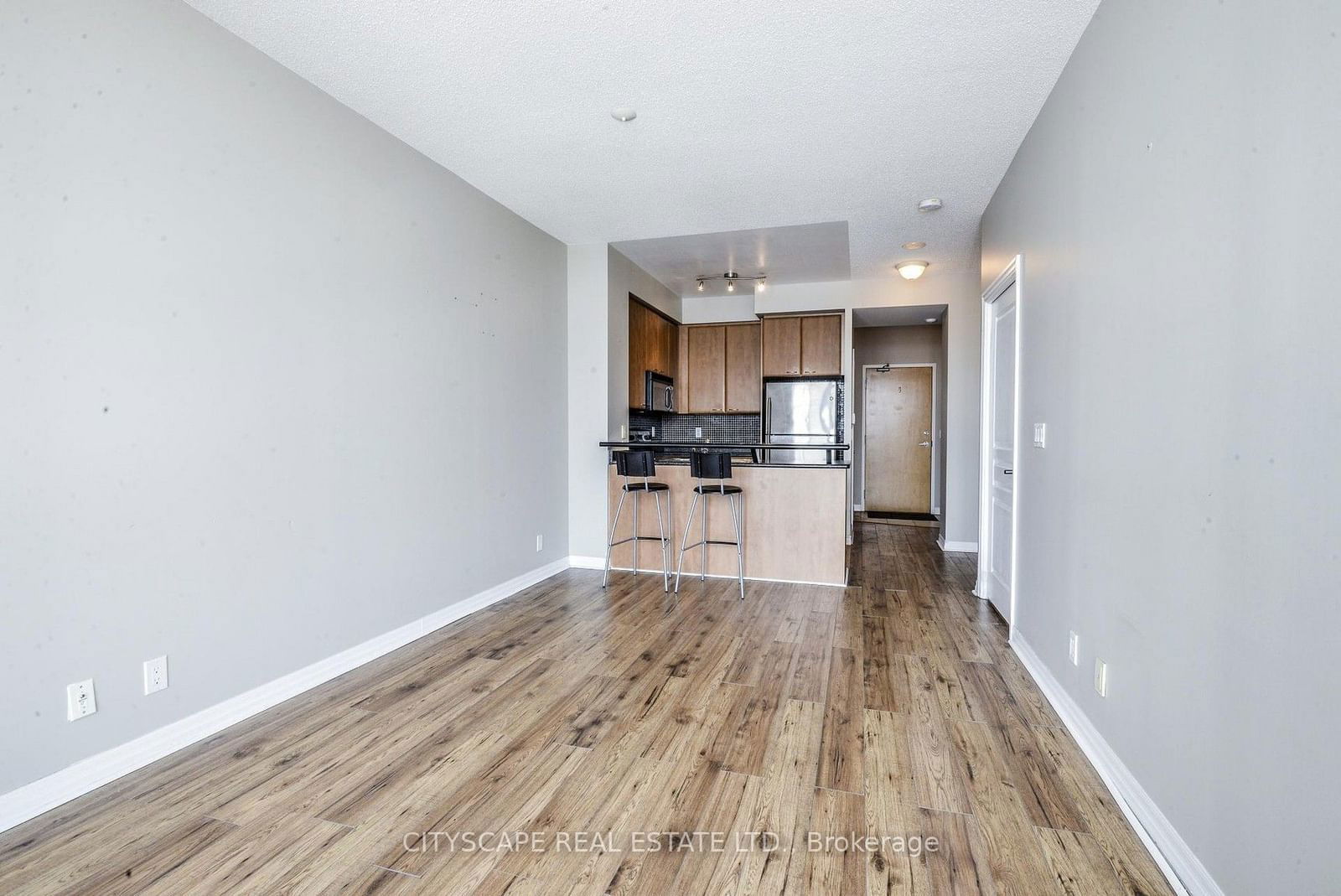 220 Burnhamthorpe Rd, unit 2303 for rent