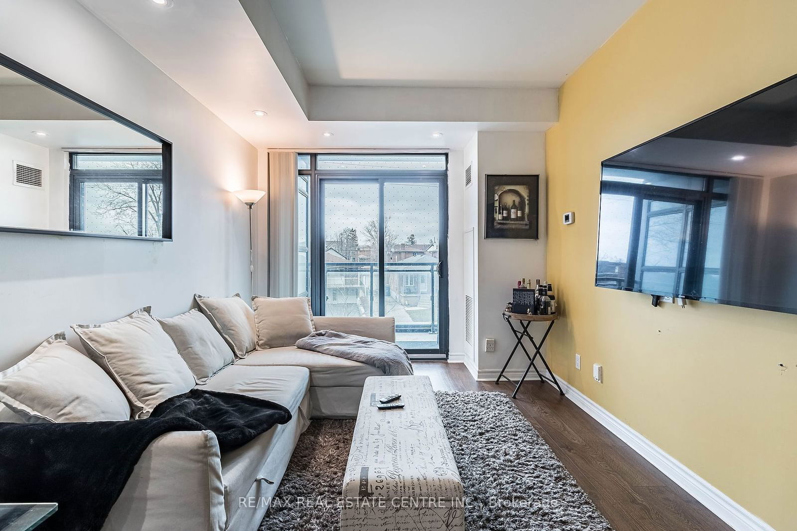 2522 Keele St, unit 214 for sale