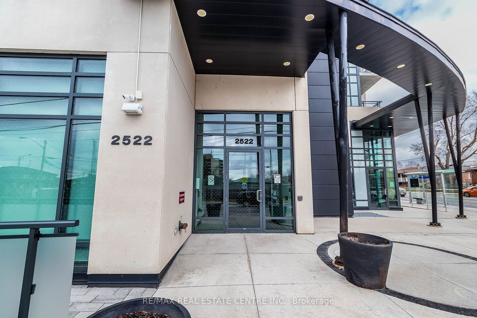 2522 Keele St, unit 214 for sale