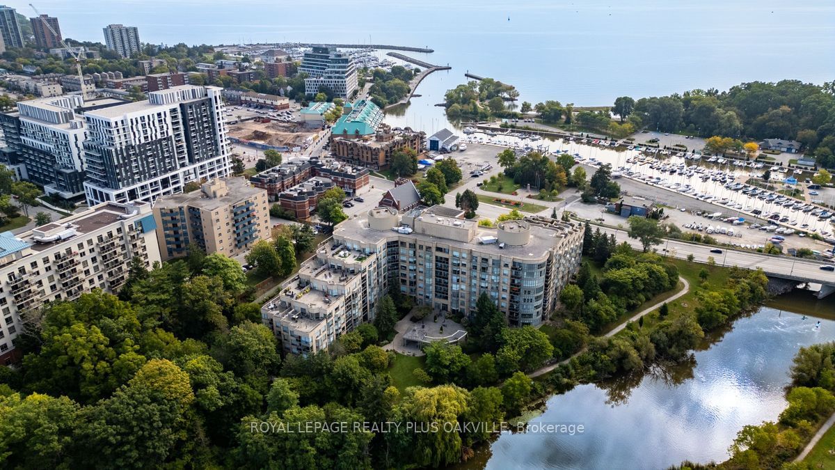 2511 Lakeshore Rd W, unit 516 for sale