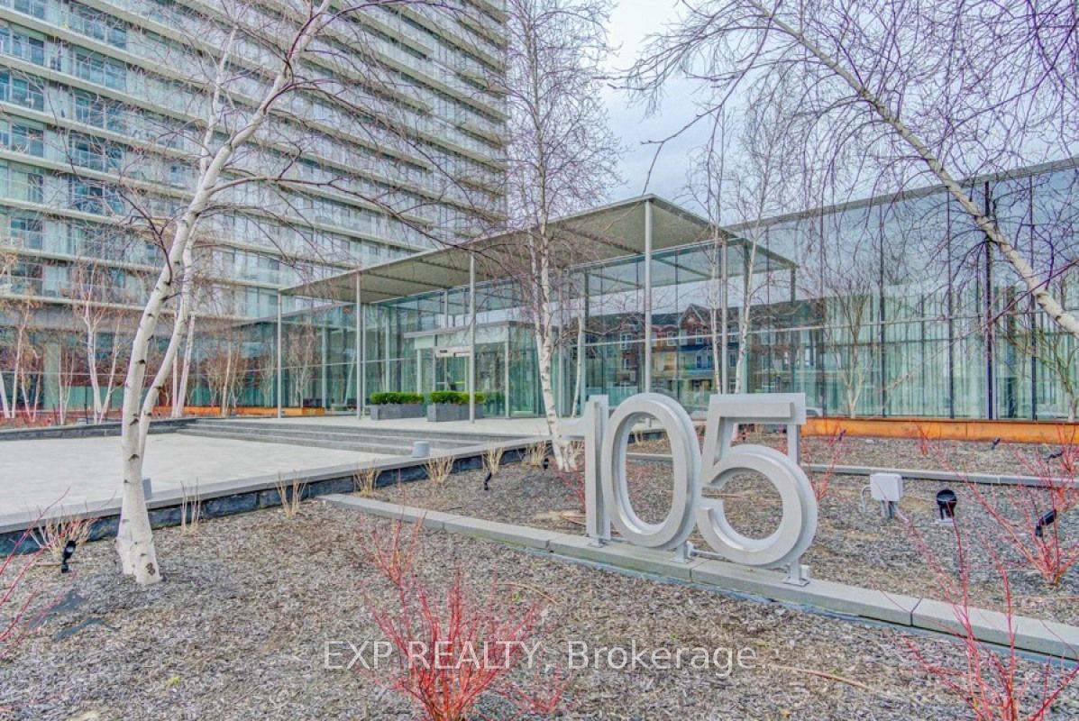 105 The Queensway, unit 404 for rent