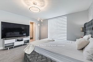 3650 Kaneff Cres, unit 1407 for rent