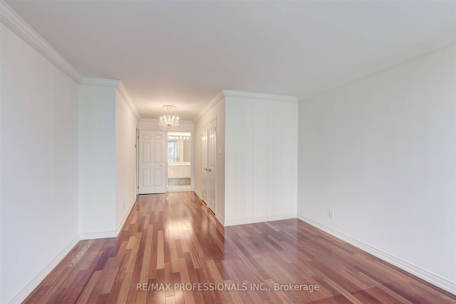 2287 Lake Shore Blvd W, unit 205 for sale