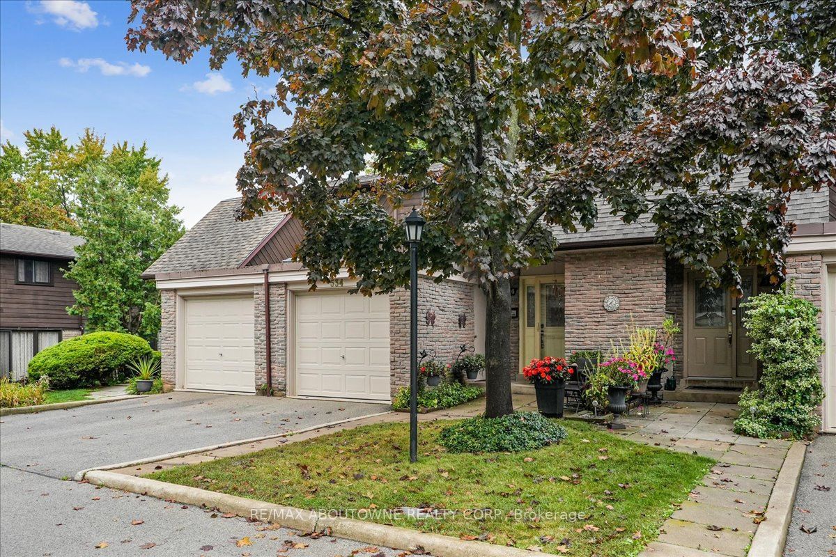 534 Forestwood Cres for sale 