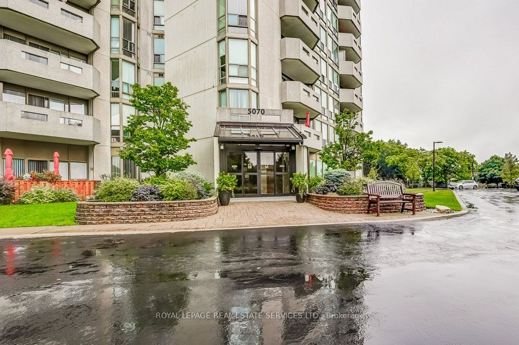 5070 Pinedale Ave, unit 402 for sale