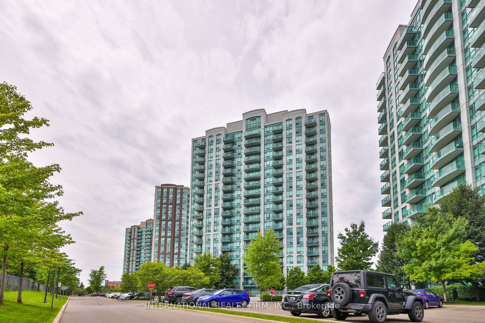 4850 Glen Erin Dr, unit 808 for sale