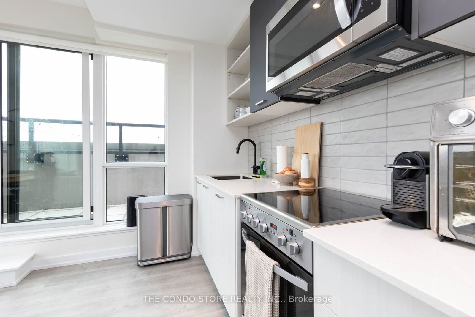 2300 St. Clair Ave W, unit 907 for sale