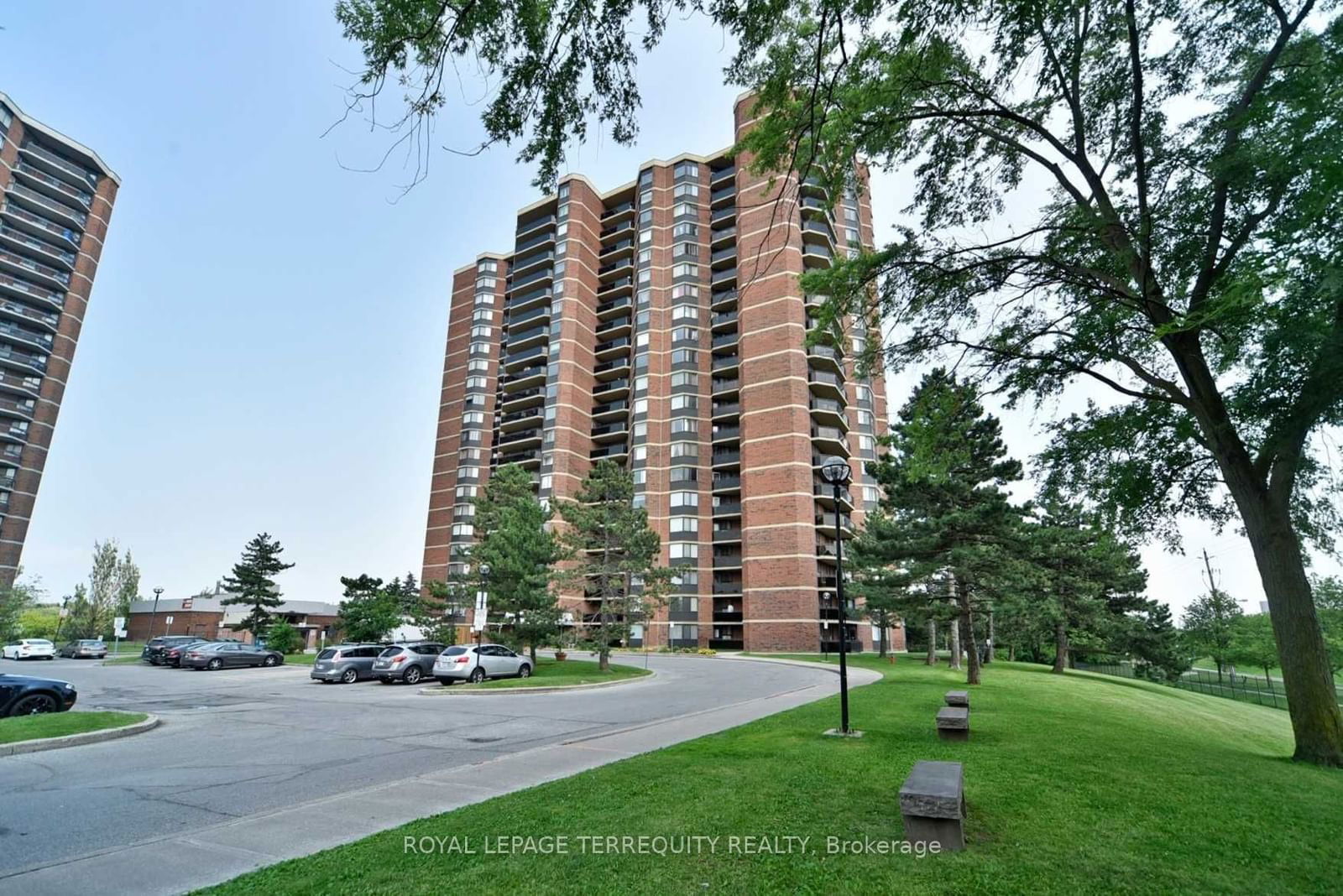 234 Albion Rd, unit 1404 for sale