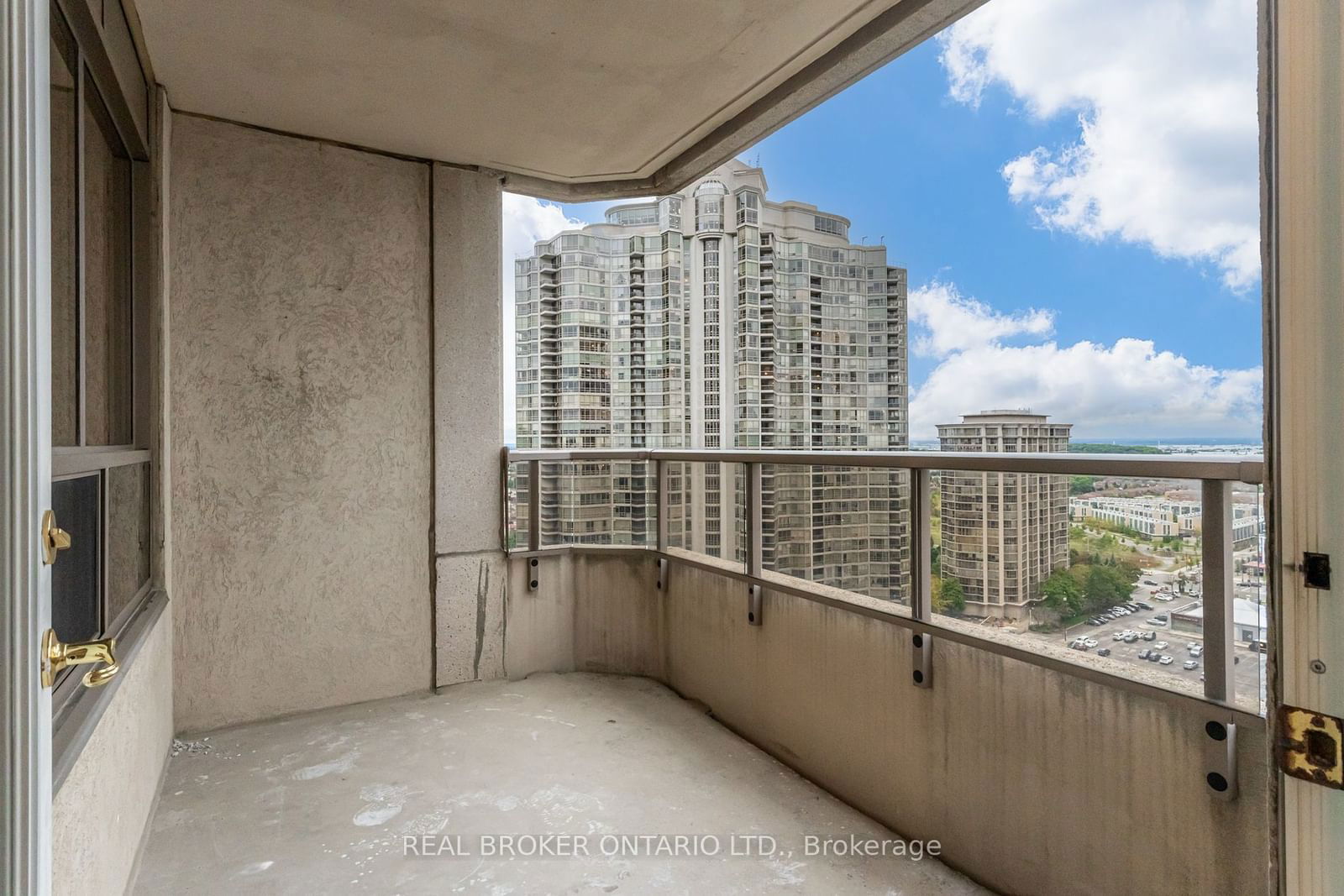 25 Kingsbridge Garden Circ, unit 2224 for sale