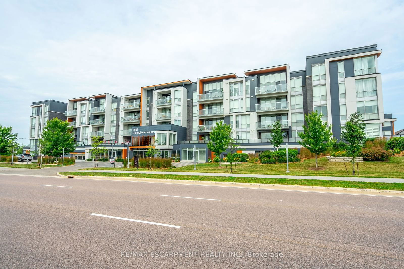 The Residences of Creekshore Common, Oakville, Toronto