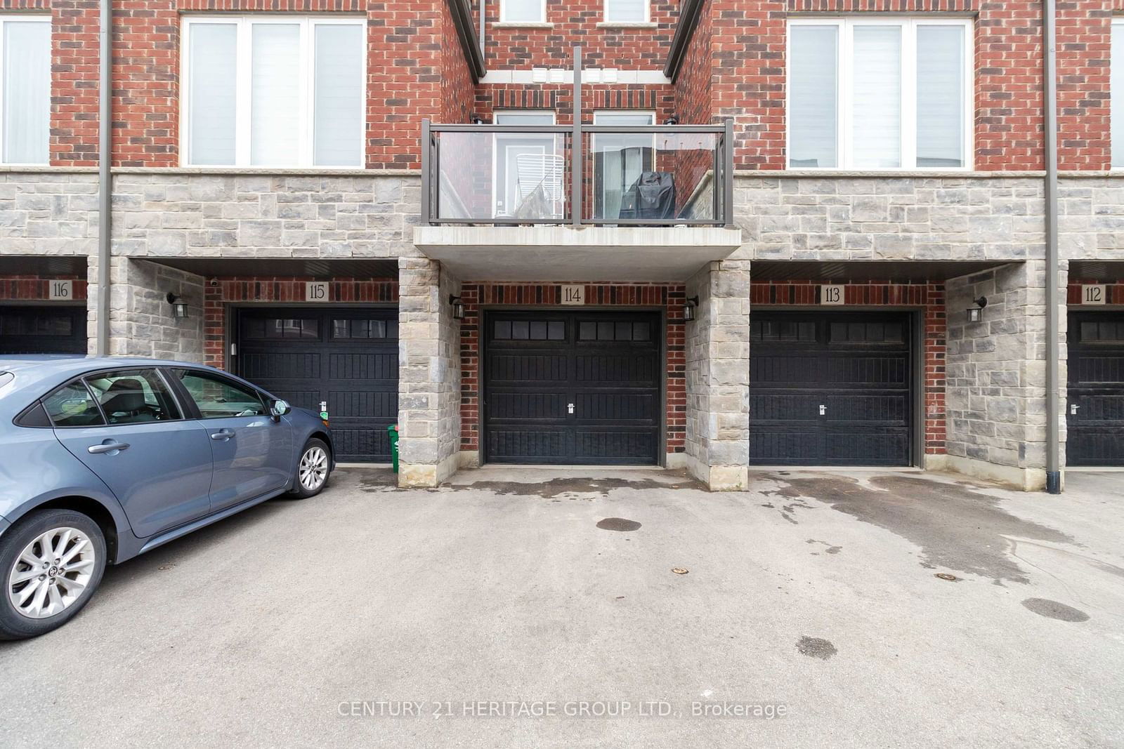 445 Ontario St S, unit 114 for rent