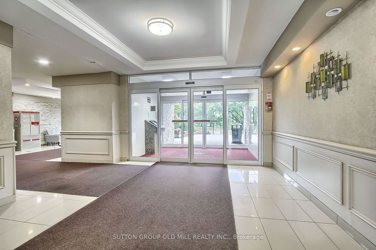 362 The East Mall, unit 1908 for sale