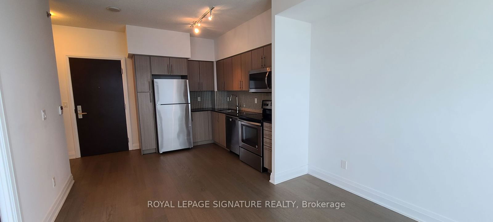 55 Speers Rd, unit 1213 for rent