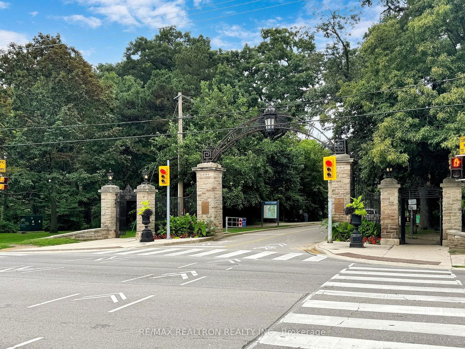 53 High Park Blvd, unit D for sale