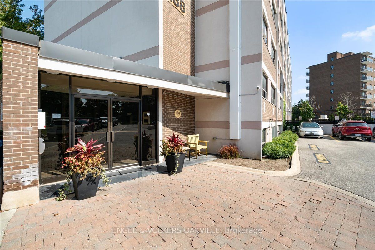 188 Mill St S, unit 403 for sale