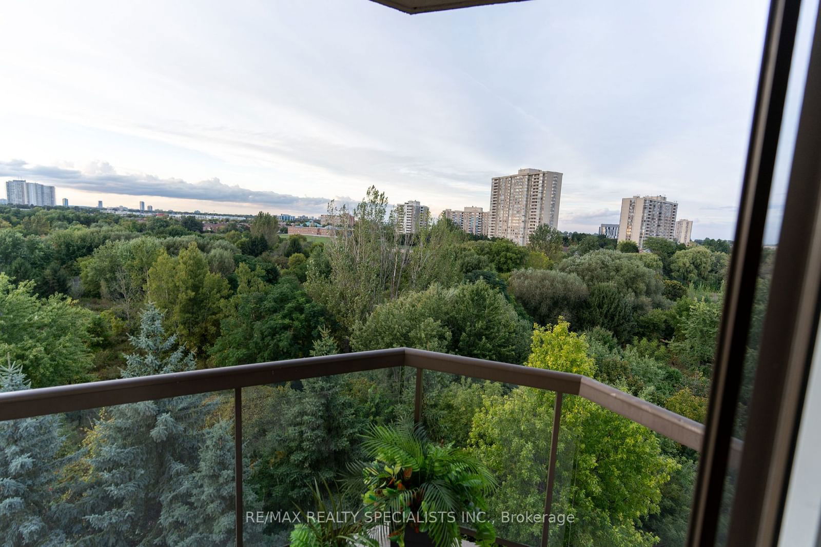 300 Ray Lawson Blvd, unit 707 for sale