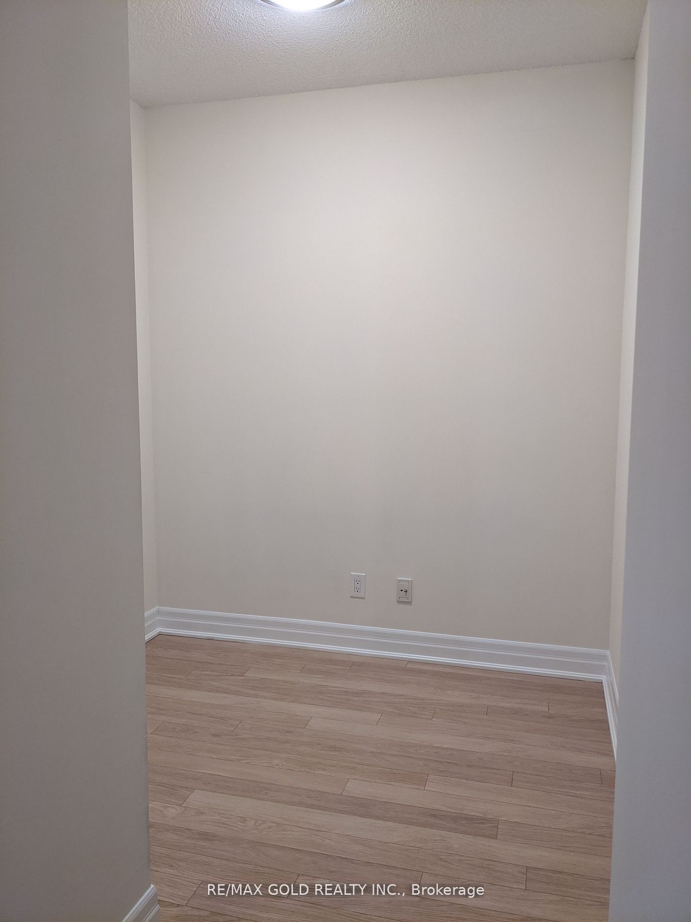 100 John St, unit 801 for rent