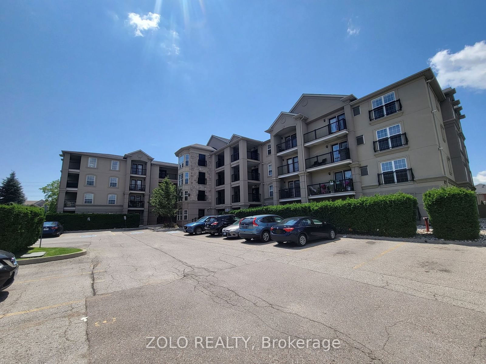 1487 Maple Ave, unit 101 for sale