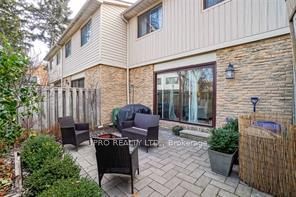 98 Falconer Drive Townhomes, Mississauga, Toronto